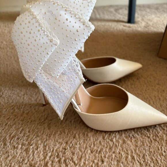 White Satin Bow Heels - Steve Madden - Picture 2 of 11